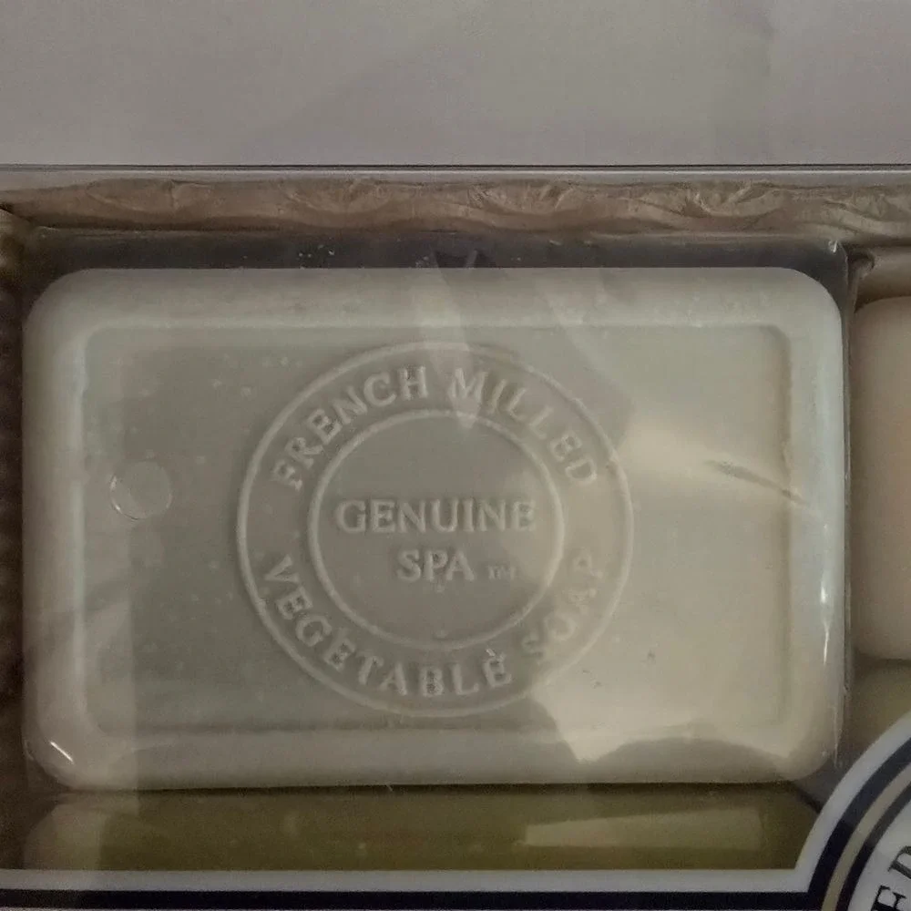 French Milled Vegetable Soap 4 POUNDS! Lavender Melon Almond Exfoliating Vintage